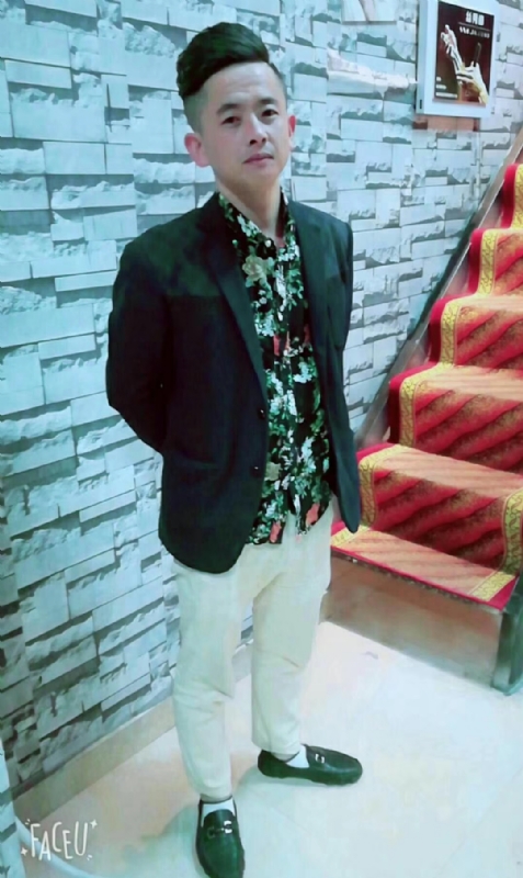 男人三十而立的第一张照片--泉州相亲服务中心