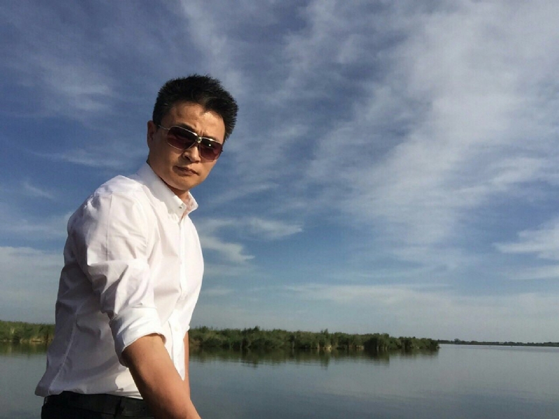 罗的第一张照片--泉州相亲服务中心
