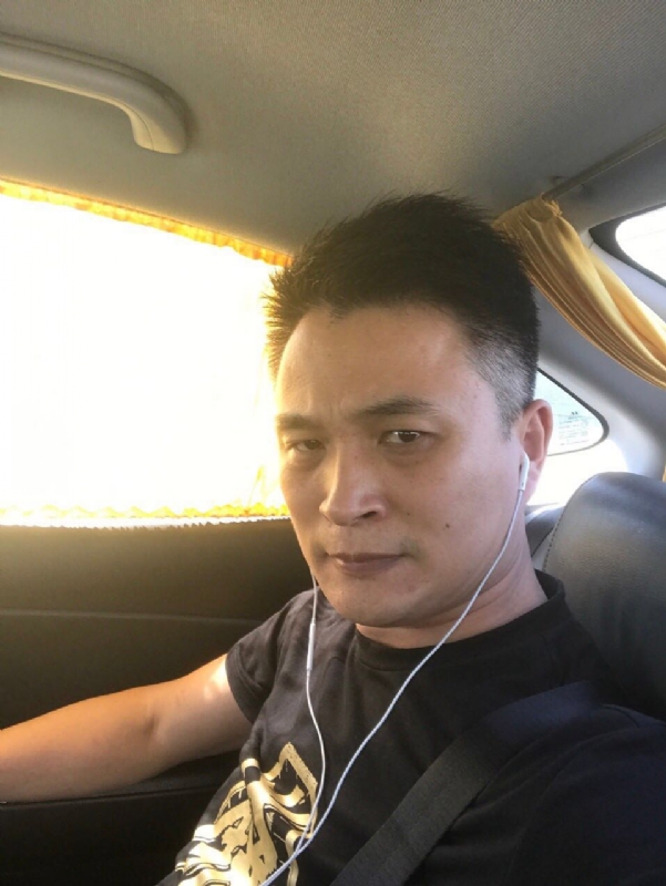 罗的第二张照片--泉州相亲服务中心