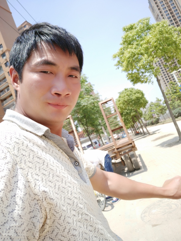 勇哥的第一张照片--泉州相亲服务中心