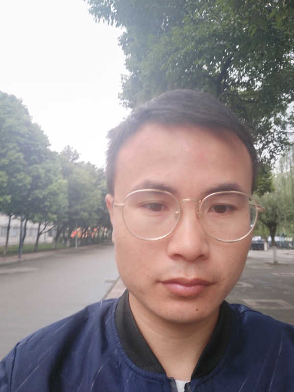 零丁星辰的第一张照片--泉州相亲服务中心