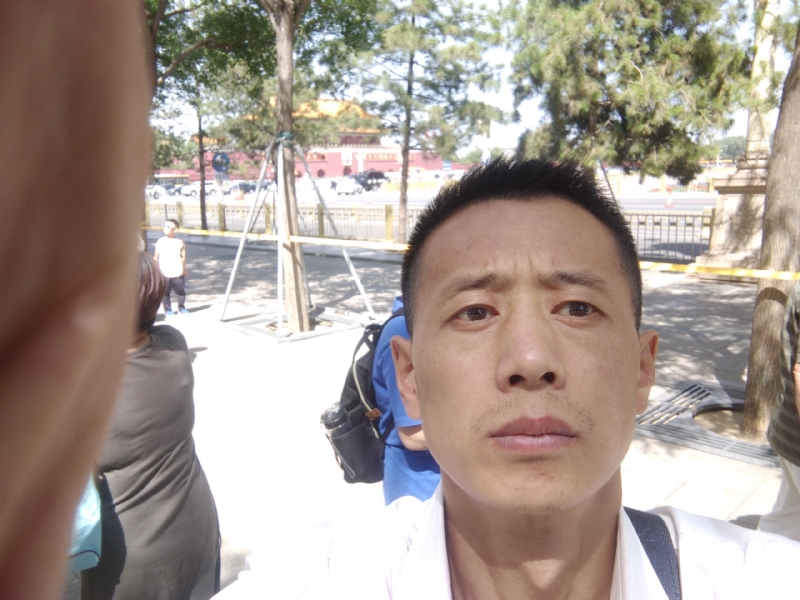 刘红兵的第一张照片--泉州相亲服务中心