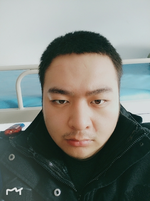 负重前行的第一张照片--泉州相亲服务中心