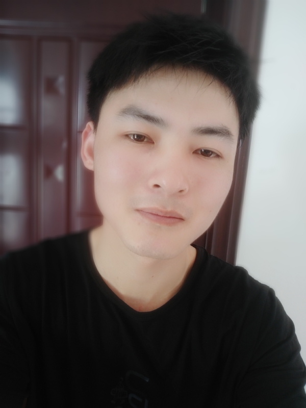 小情绪)っ的第一张照片--泉州相亲服务中心
