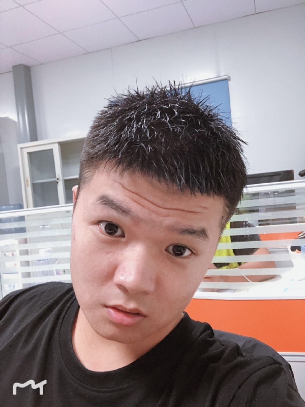 不忘初心的第一张照片--泉州相亲服务中心