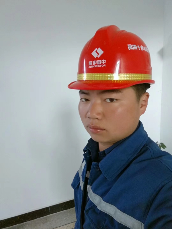 小公牛的第一张照片--泉州相亲服务中心