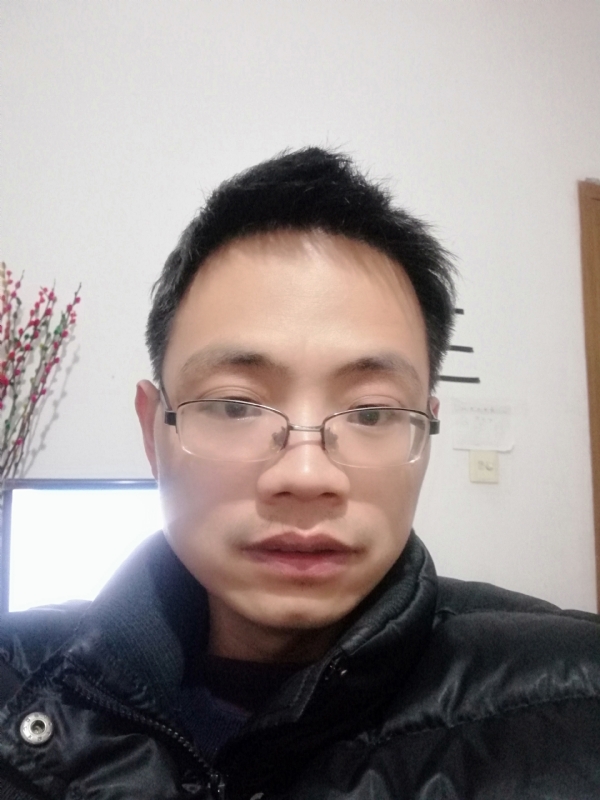 明月天涯的第一张照片--泉州相亲服务中心