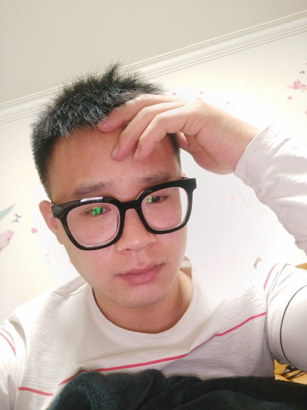 华灯初上的夜晚的第一张照片--泉州相亲服务中心