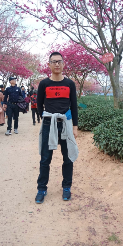 小梁的第一张照片--泉州相亲服务中心