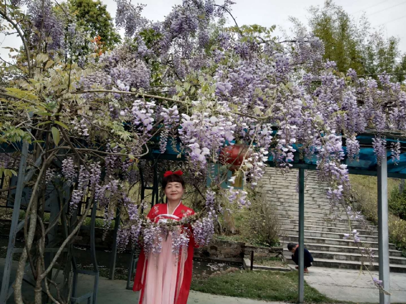 莉莉的第一张照片--泉州相亲服务中心
