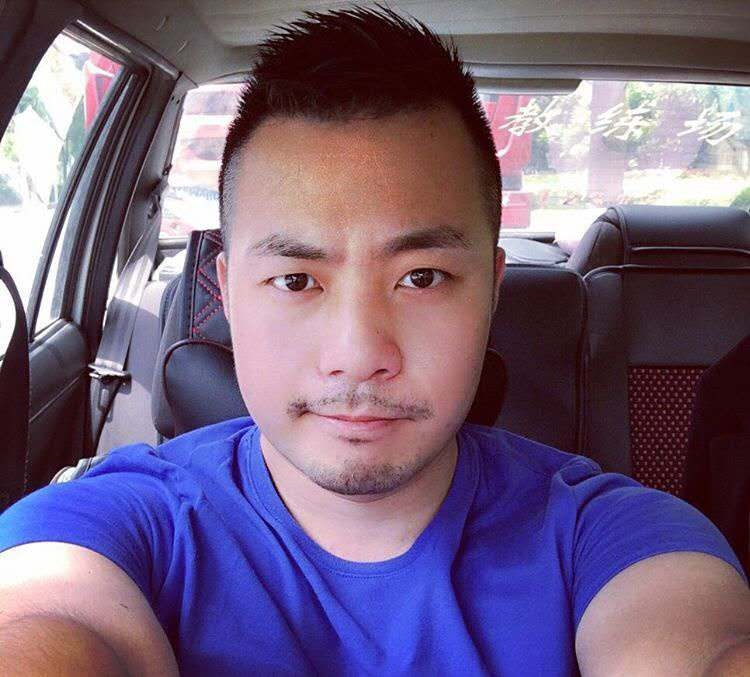 刘江平的第三张照片--泉州相亲服务中心