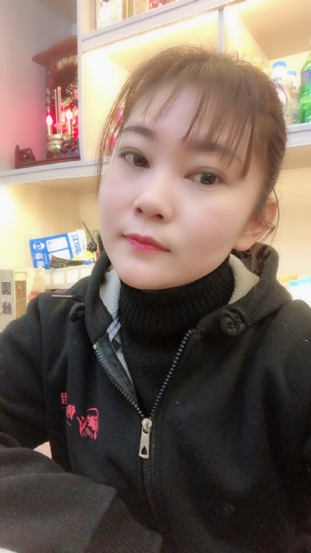 泡沫的第一张照片--泉州相亲服务中心
