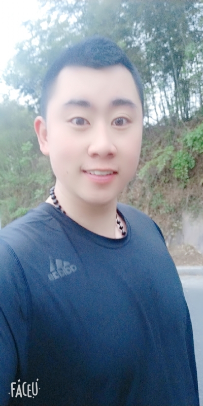 帅小伙的第一张照片--泉州相亲服务中心