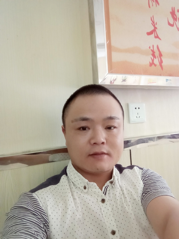 风云淡的第一张照片--泉州相亲服务中心