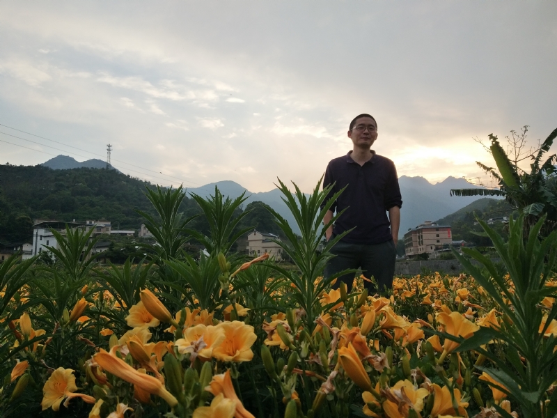 黄晓东的第一张照片--泉州相亲服务中心
