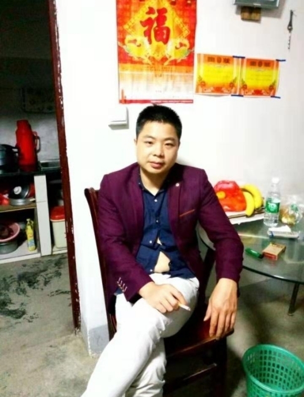 蓝色的微笑的第一张照片--泉州相亲服务中心