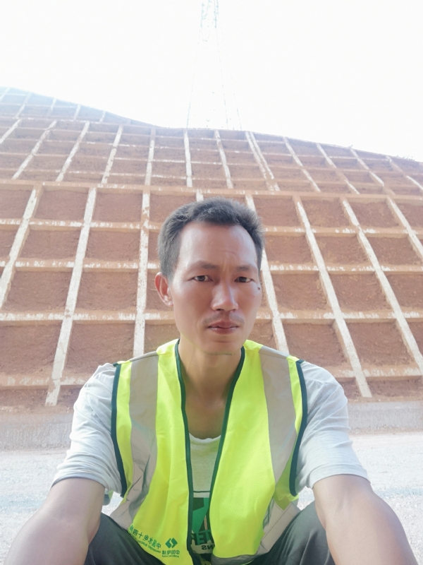 哥们的第一张照片--泉州相亲服务中心