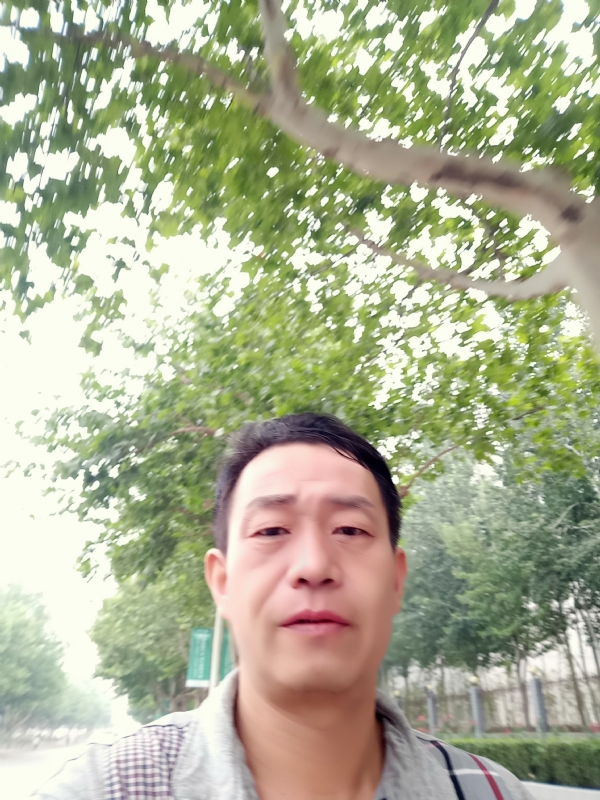 阳光的第一张照片--泉州相亲服务中心