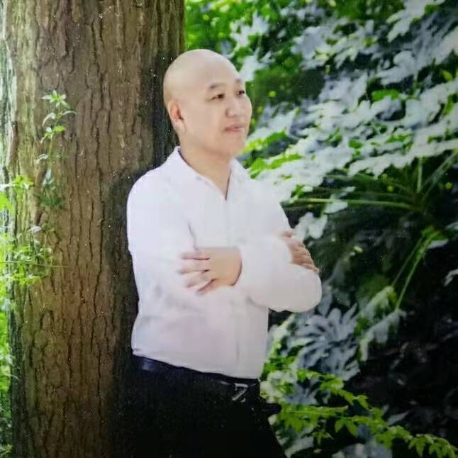 郑鑫牵手的第一张照片--泉州相亲服务中心
