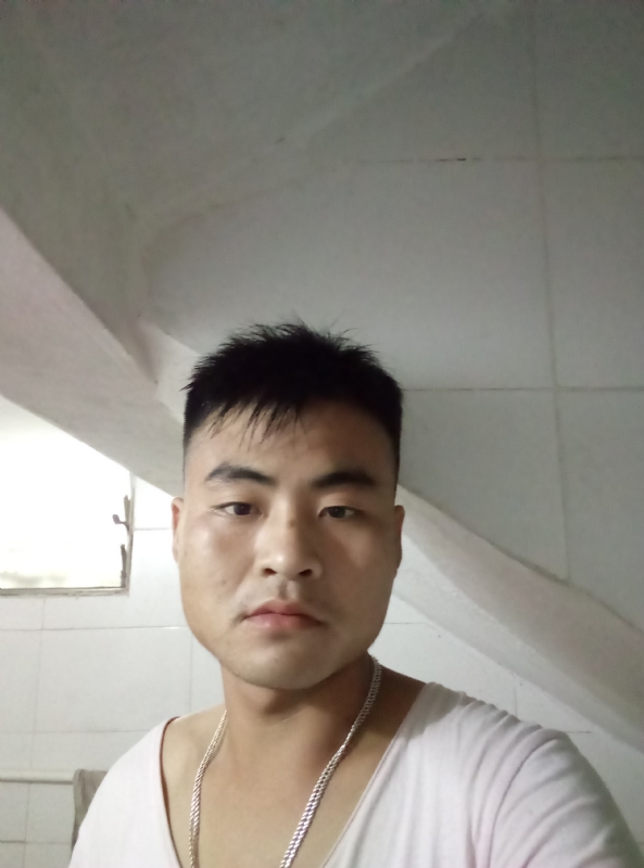 落叶知秋的第一张照片--泉州相亲服务中心