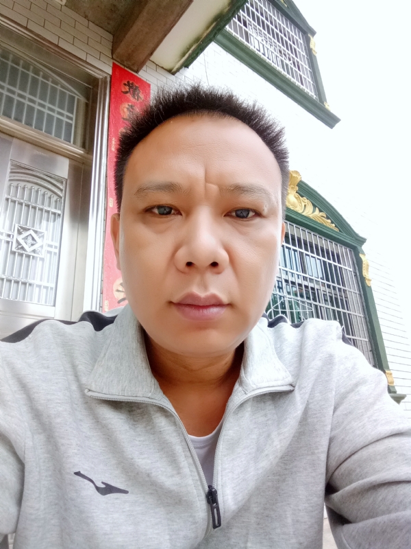 随缘的第一张照片--泉州相亲服务中心