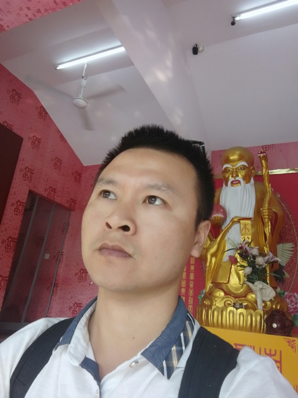 WAR的第一张照片--泉州相亲服务中心