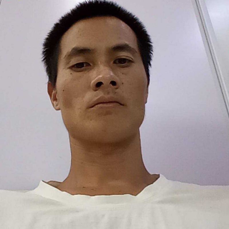 孤独的第一张照片--泉州相亲服务中心