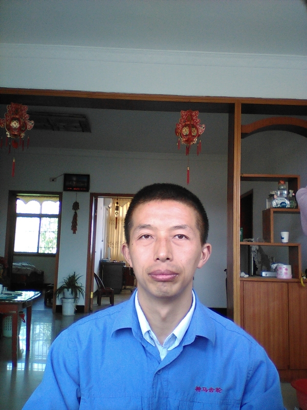 红玫瑰的第一张照片--泉州相亲服务中心