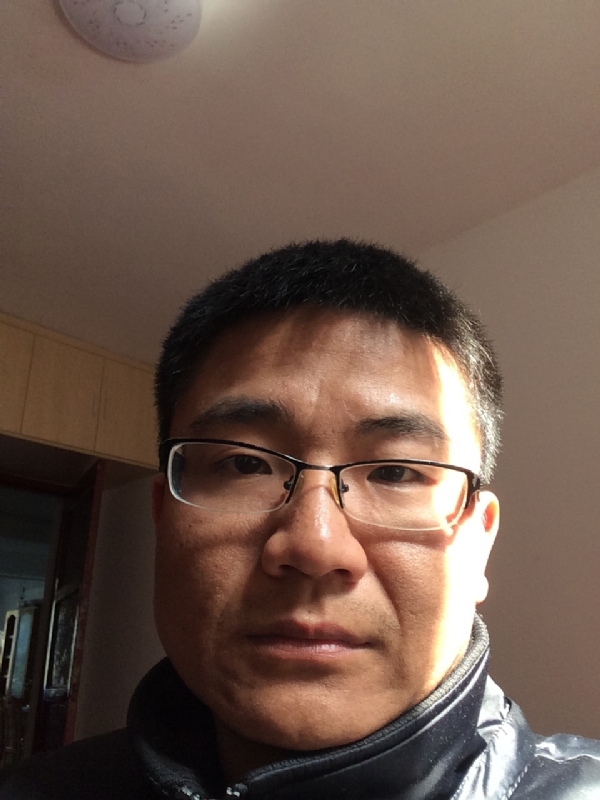 余浩浩的第一张照片--泉州相亲服务中心