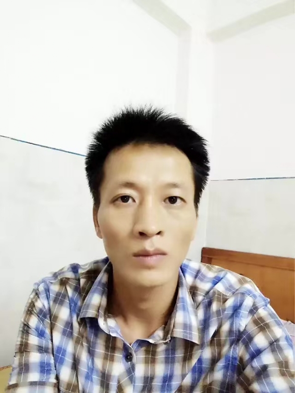 流年未亡的第一张照片--泉州相亲服务中心