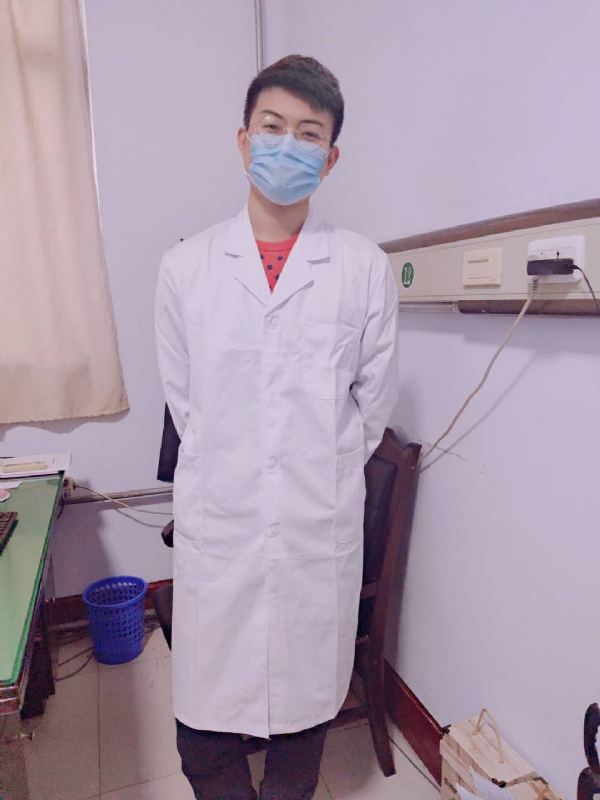 Leslie的第一张照片--泉州相亲服务中心