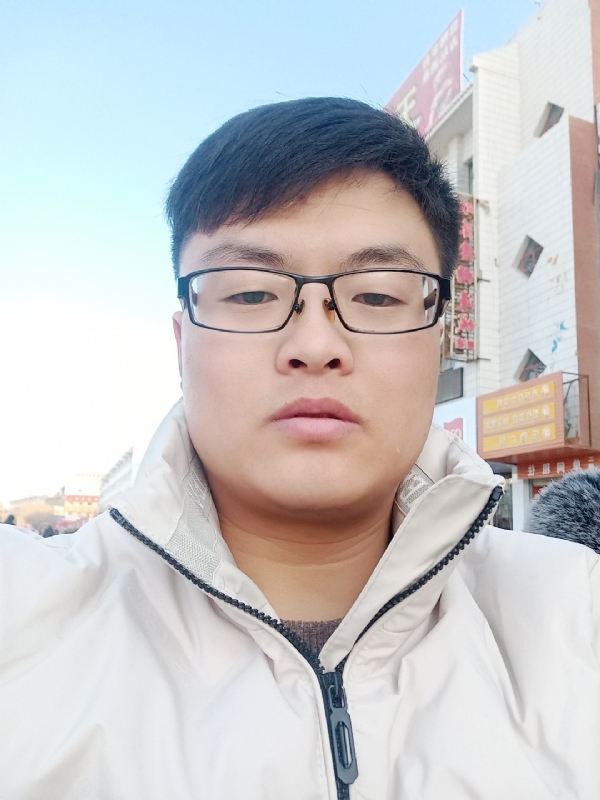 执子之手与子偕老的第一张照片--泉州相亲服务中心