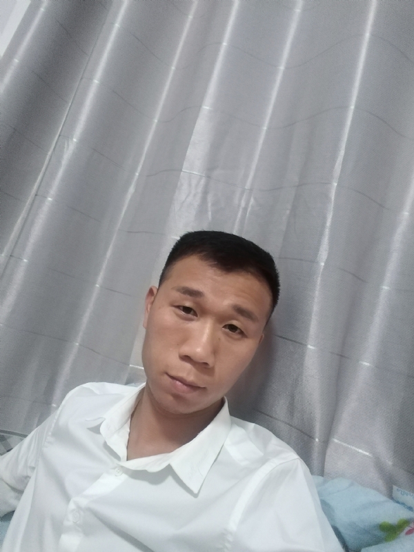 不器的第二张照片--泉州相亲服务中心