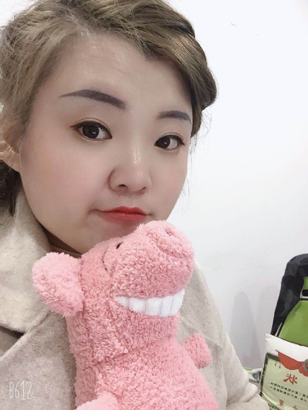 李娜的第一张照片--泉州相亲服务中心