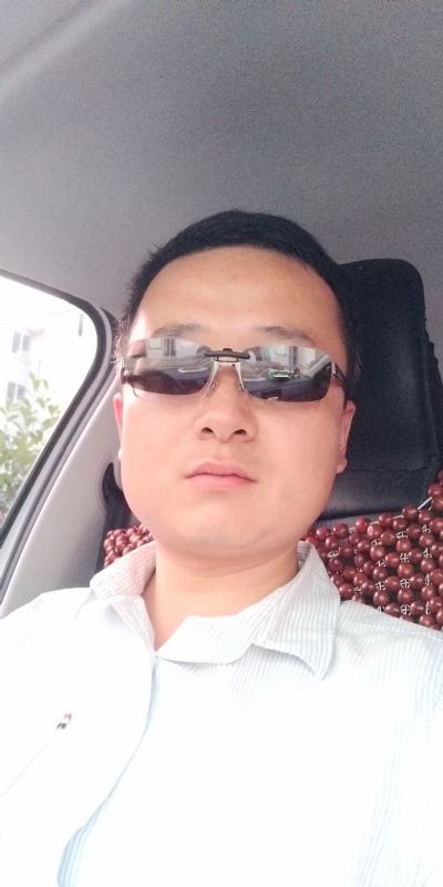 痛苦的单身狗的第二张照片--泉州相亲服务中心