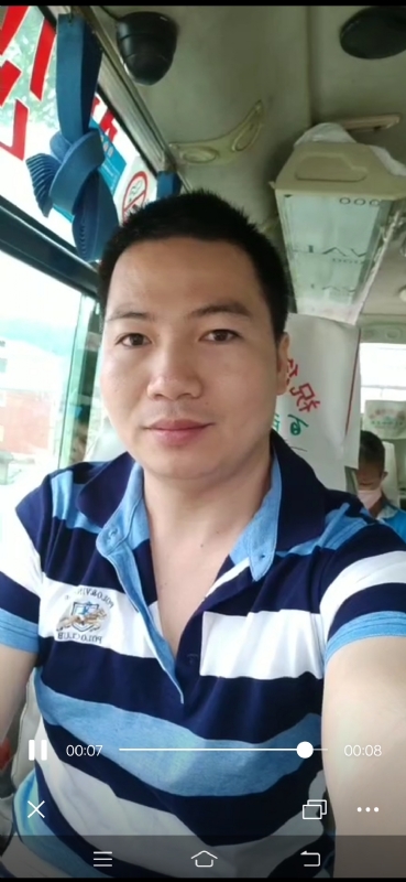 恋人未满的第一张照片--泉州相亲服务中心