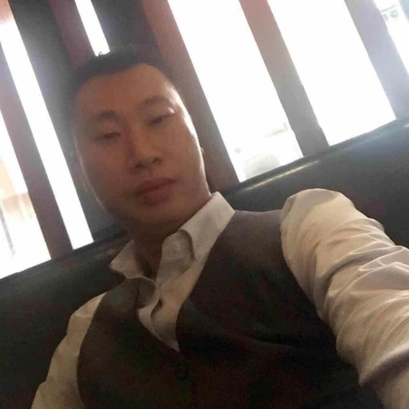 陈威的第一张照片--泉州相亲服务中心