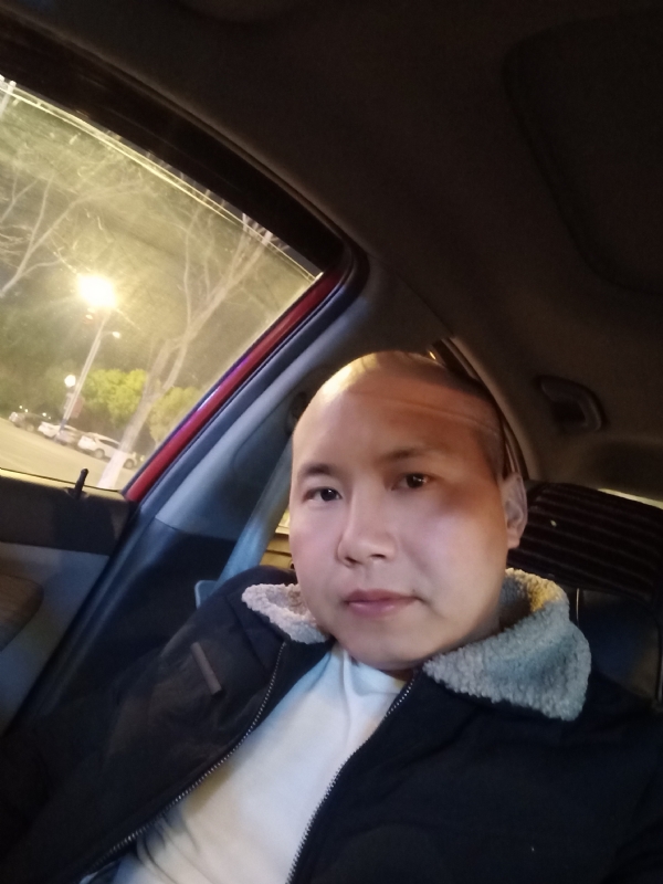 平平淡淡的第二张照片--泉州相亲服务中心