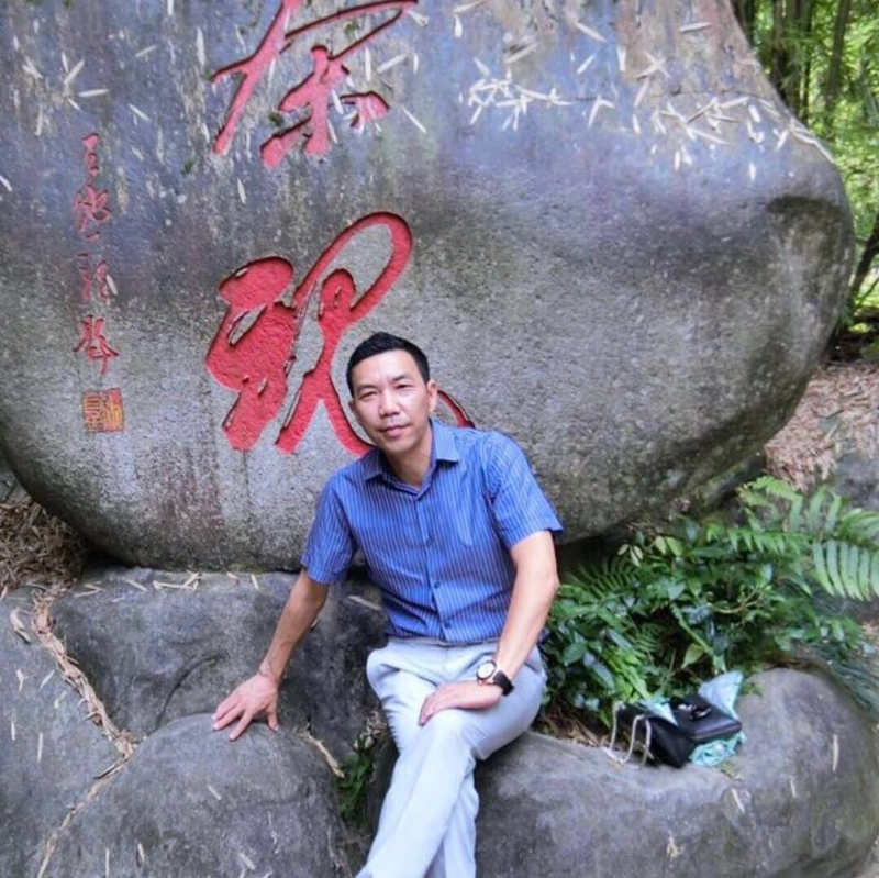 老·黄的第一张照片--泉州相亲服务中心