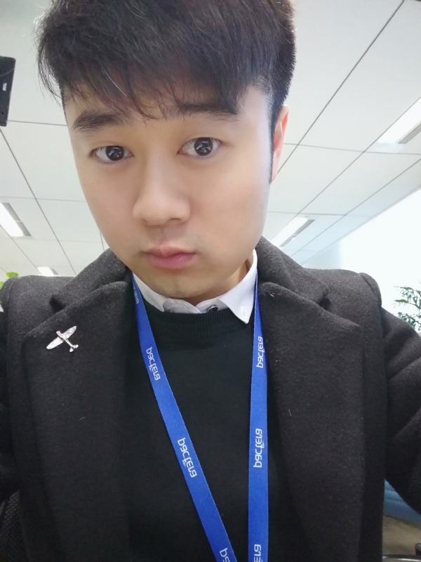择一爱与被爱的第一张照片--泉州相亲服务中心