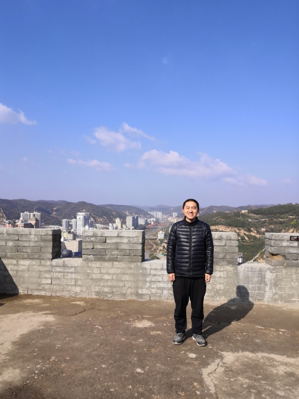 人间不值得的第一张照片--泉州相亲服务中心