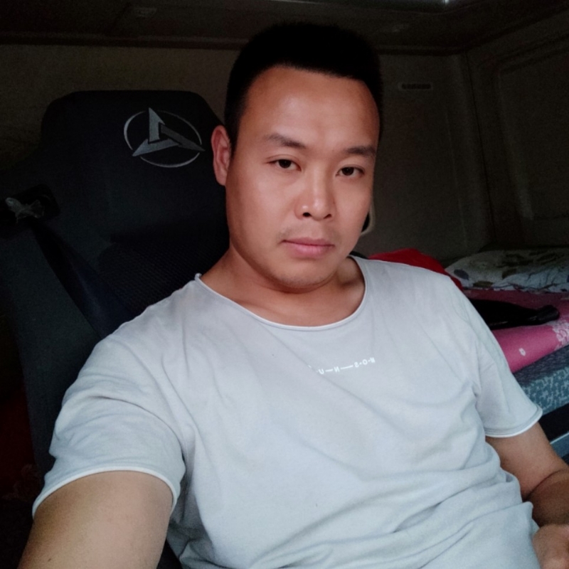 默默的第一张照片--泉州相亲服务中心