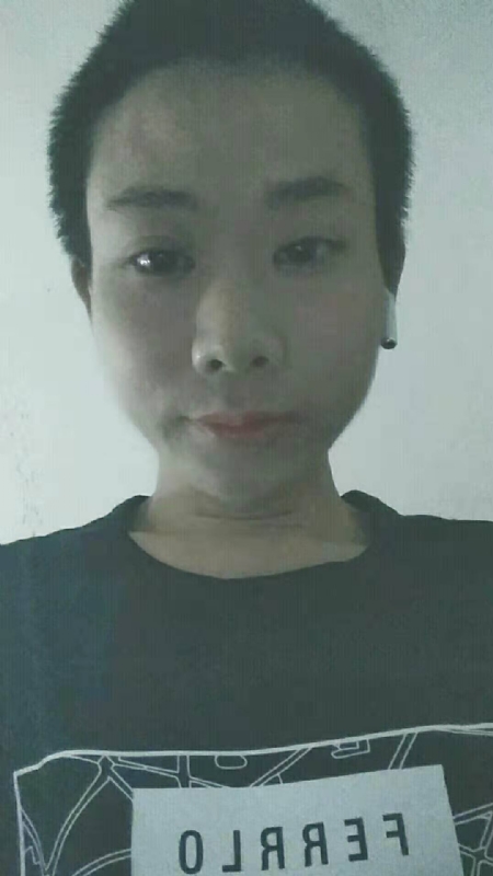 水中月的第一张照片--泉州相亲服务中心