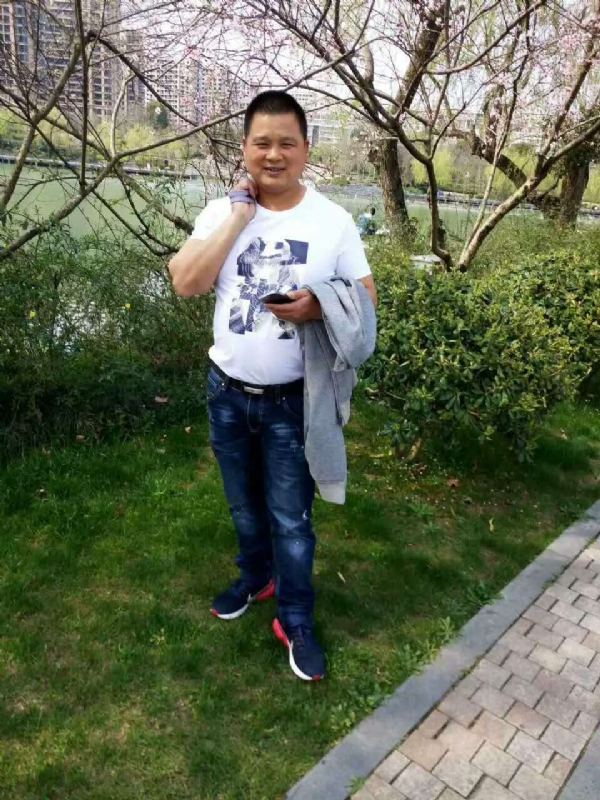 纯爷们的第一张照片--泉州相亲服务中心