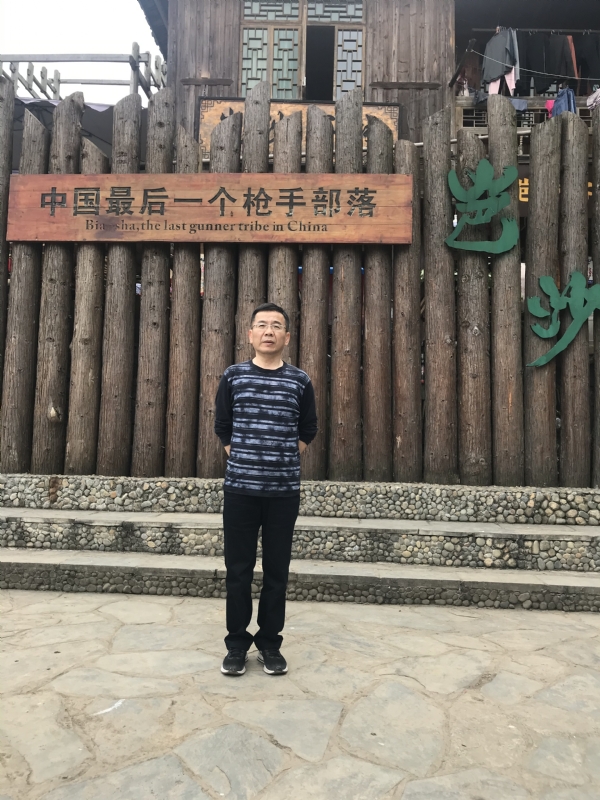 屯里的富豪的第一张照片--泉州相亲服务中心