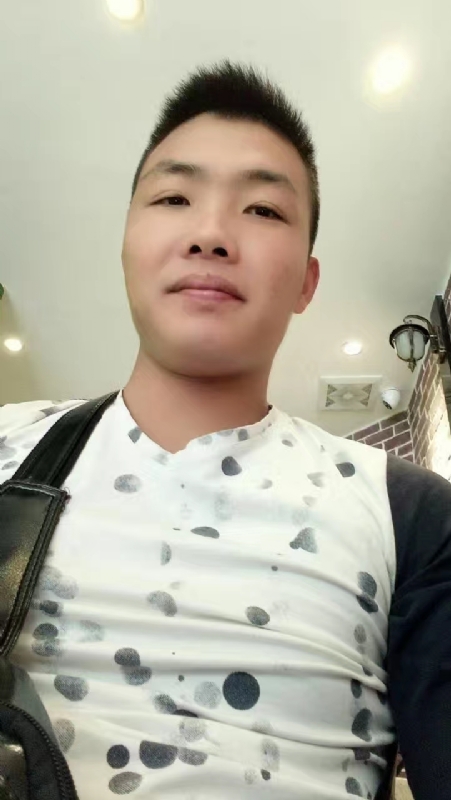 吃生蚝的小乖乖的第一张照片--泉州相亲服务中心