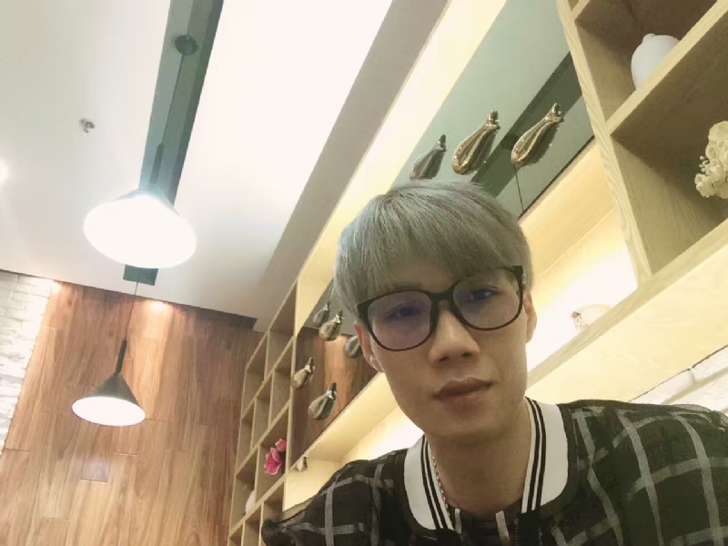 黄峰的第一张照片--泉州相亲服务中心