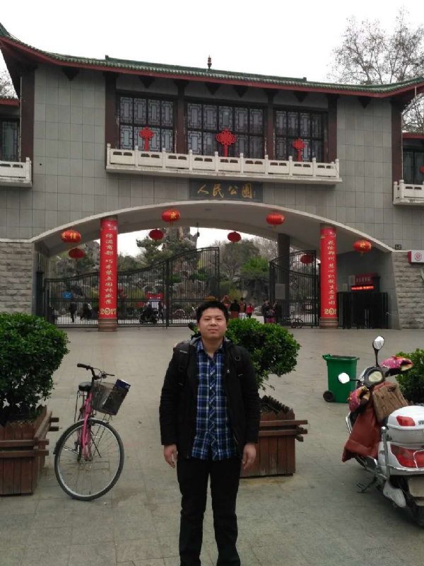 在奋斗的第四张照片--泉州相亲服务中心