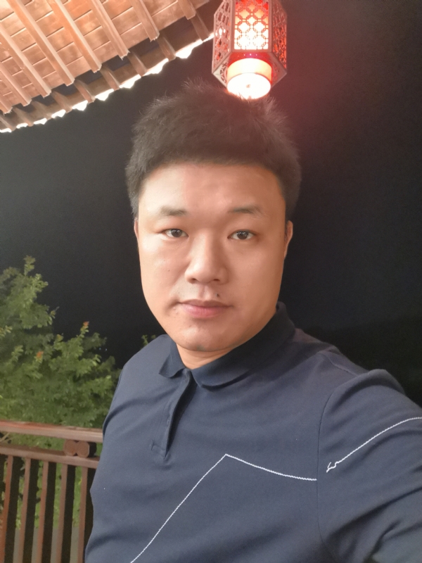 耿直boy的第一张照片--泉州相亲服务中心