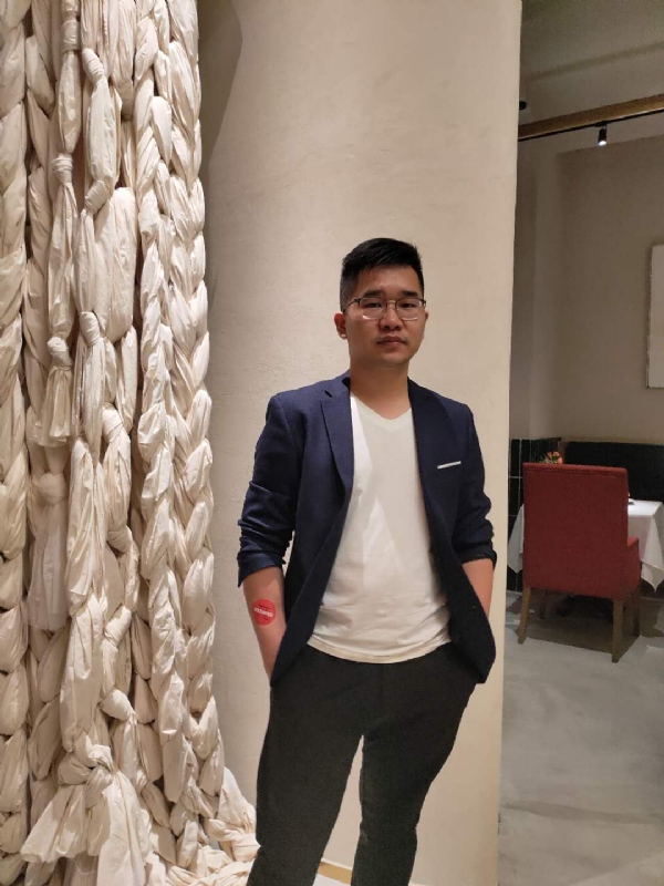 在路上的第二张照片--泉州相亲服务中心